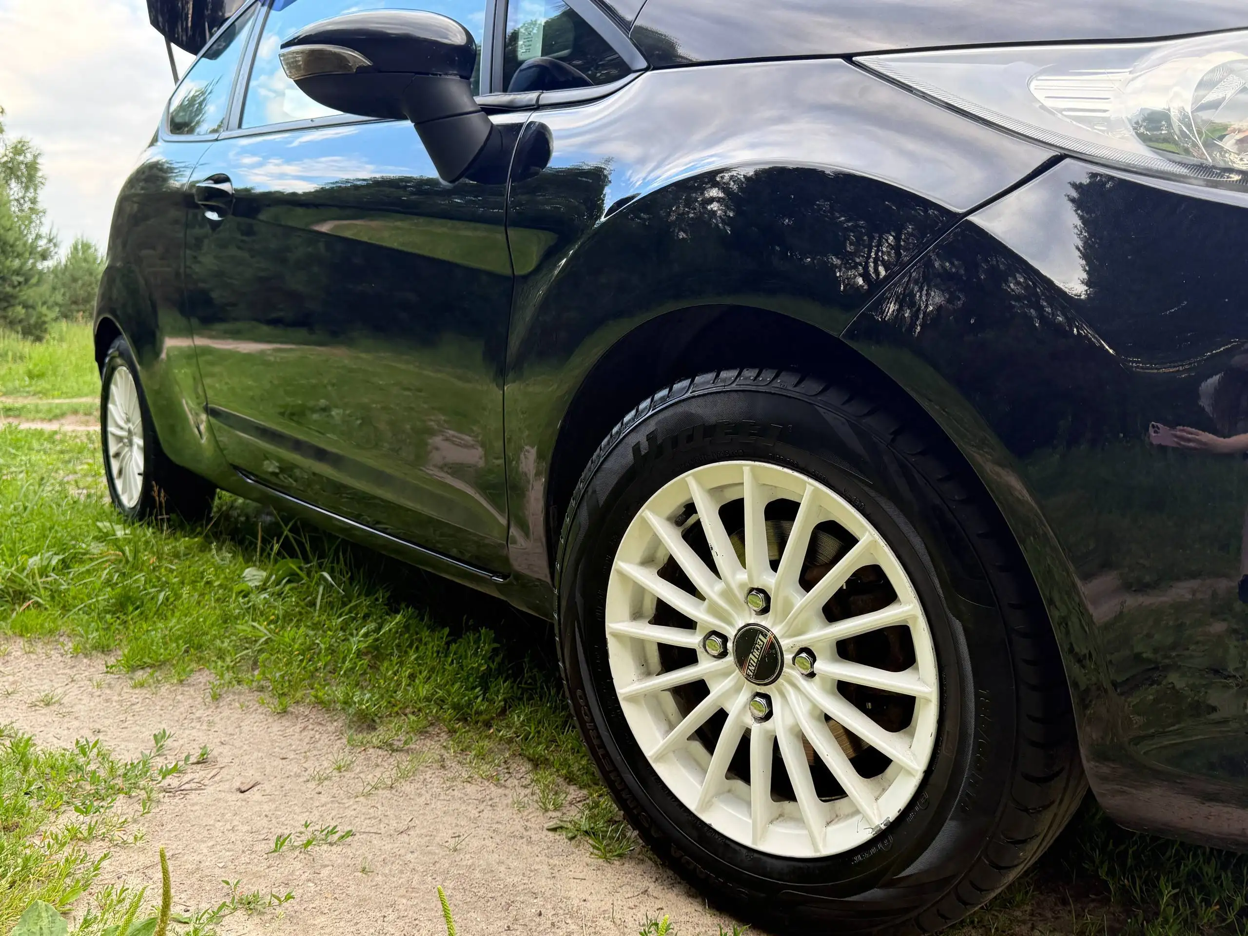 Ford Fiesta 1.4 МТ в Воскресенске - Легковые автомобили (Авто) в Воскресенск
