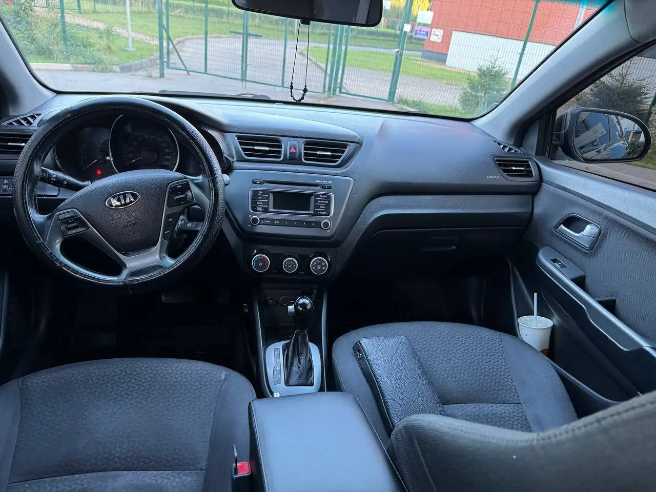 Kia Rio 1.6 2016 - Авто в Москва