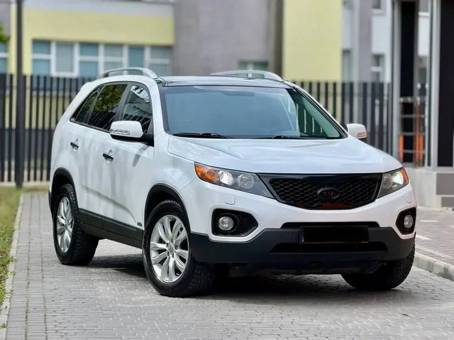 Kia Sorento 2012 дизель полный привод - Запчасти для легковых автомобилей в Москва