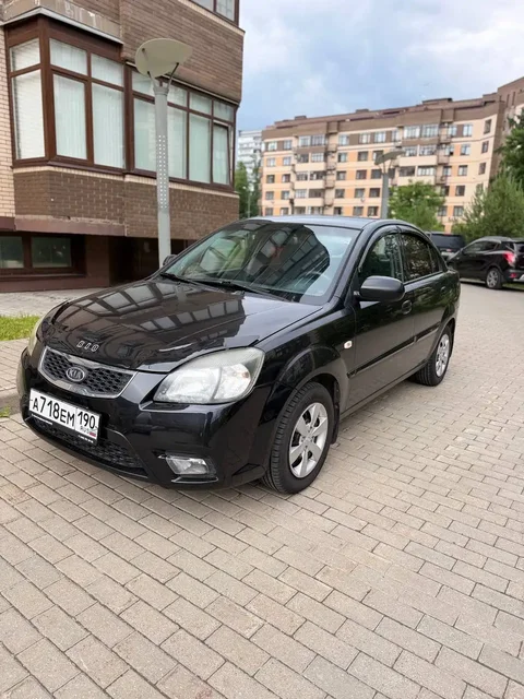 Kia Rio 2010 с пробегом 193940 км - BMW X5 в Москва