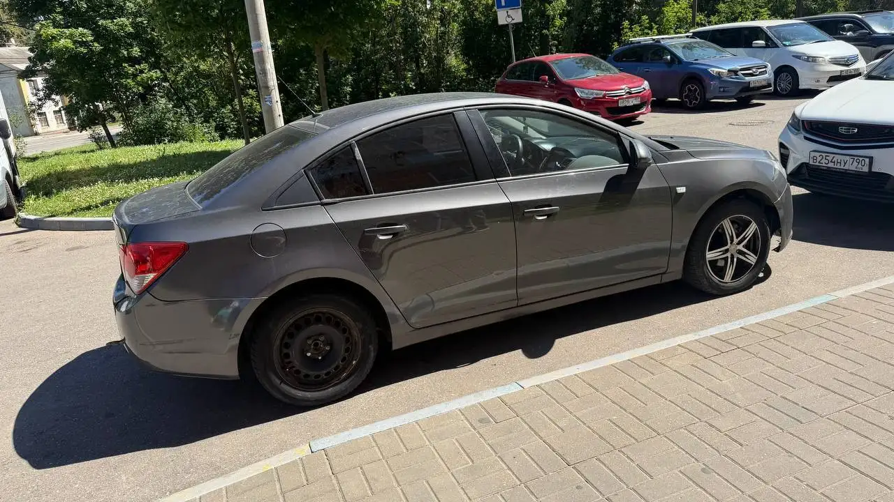 Залог запрет 2011 1.6 автомат - Авто в Москва
