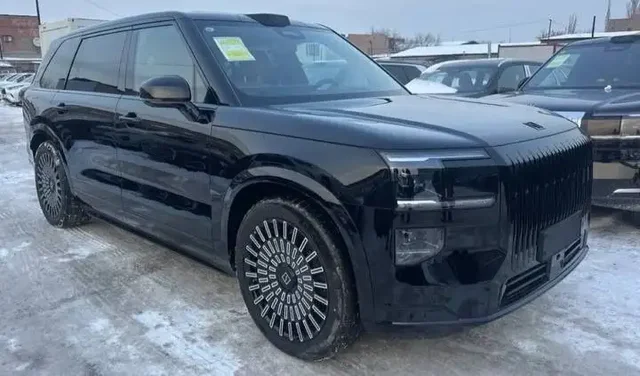 ZEEKR 9X MAX 2026 в наличии - Hyundai Accent в Москва