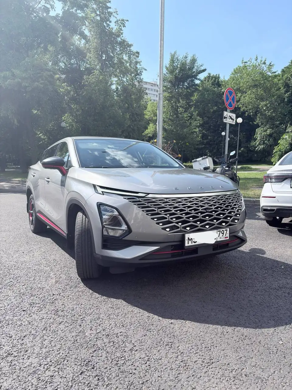 OMODA C5 2024 в идеальном состоянии с зимней резиной - Авто в Москва