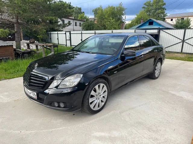 Mercedes W212 E200 2010 года в отличном состоянии - Авто в Тверь