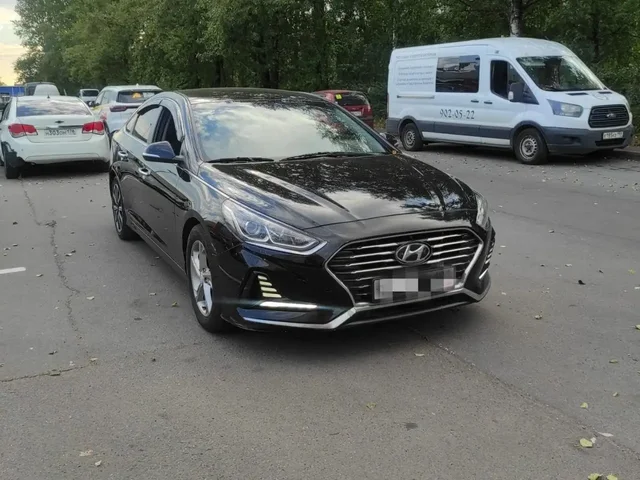 Hyundai Sonata 2018, 2.0 AT, 257000 км - Грузовики в Санкт-Петербург