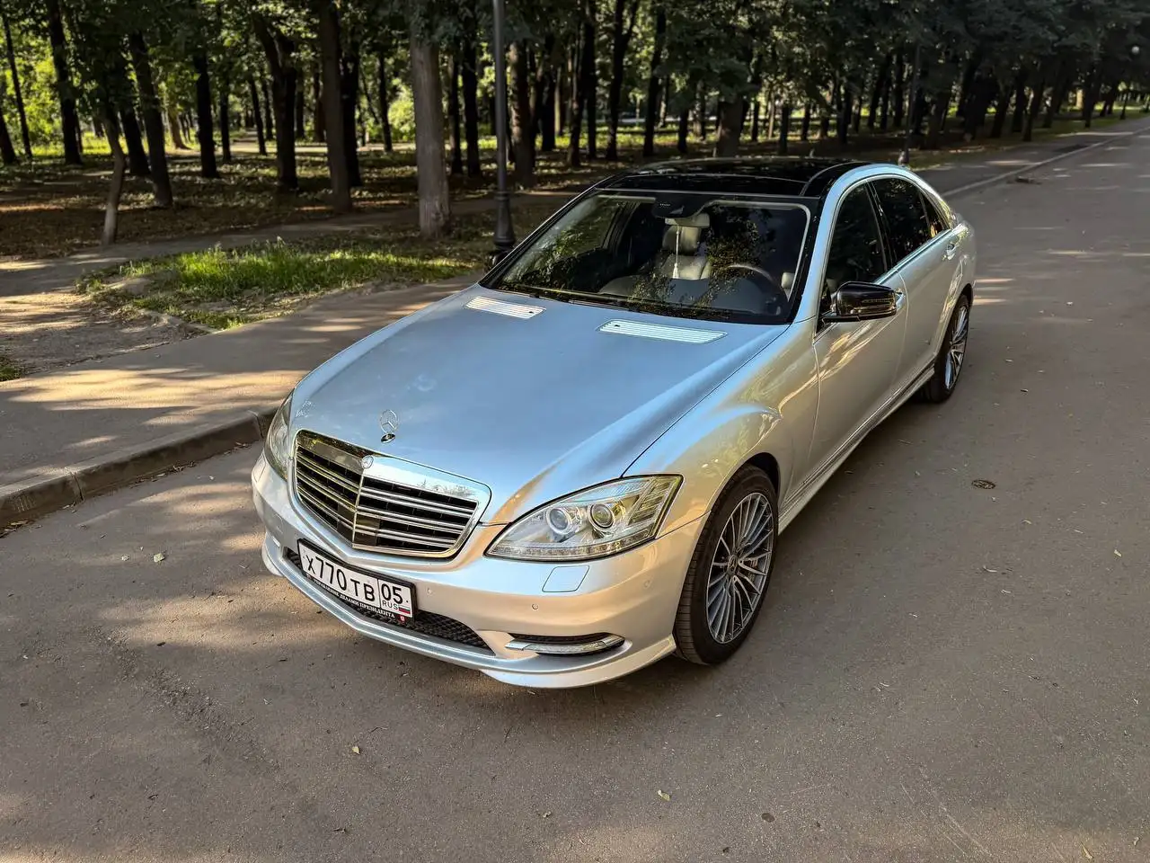 Mercedes-Benz W221 3.5 л 2007 г. - Авто в Москва