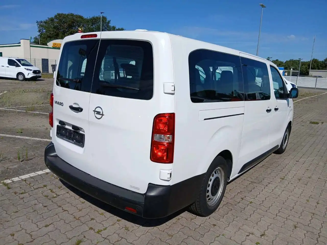 Opel Vivaro Kombi 1.5d 2022 - 2.3 млн руб - Легковые автомобили (Авто) в Москва