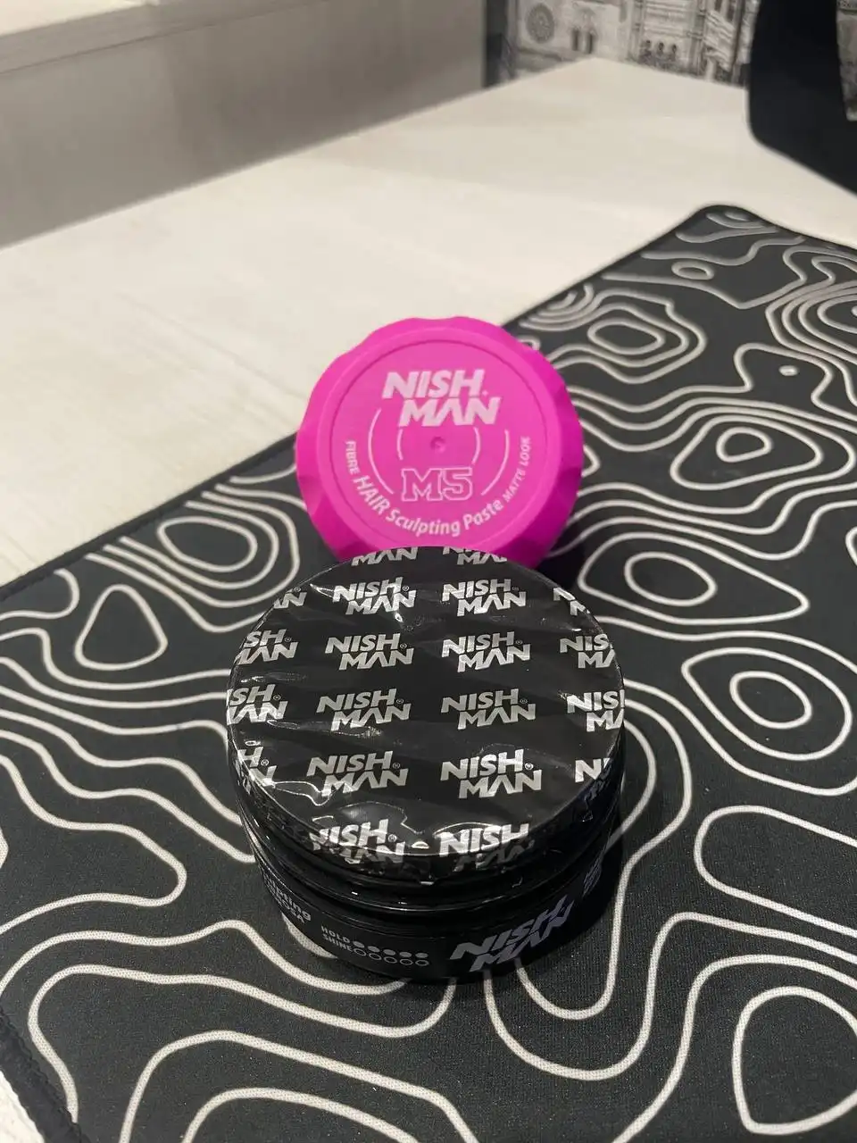 Продажа брендовой одежды и средств для укладки