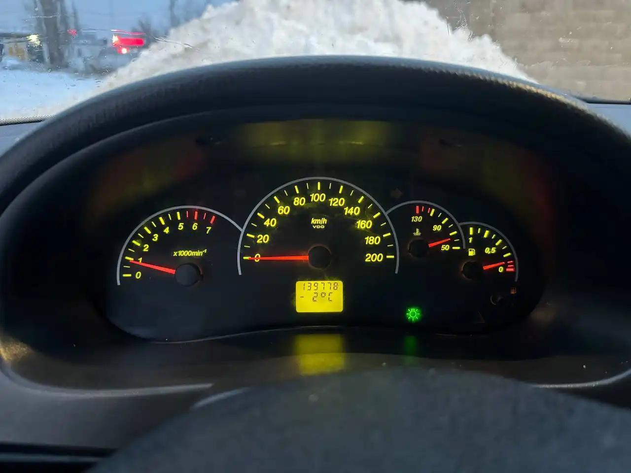 Продажа Лада Приора 2009 года в максимальной комплектации