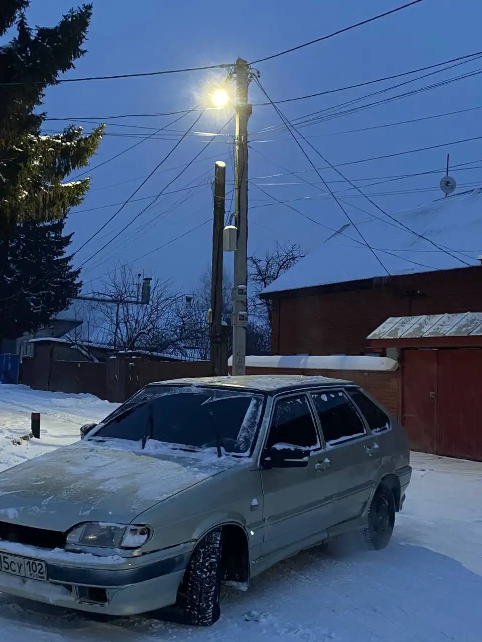 ВАЗ 2114 в хорошем состоянии с зимней резиной