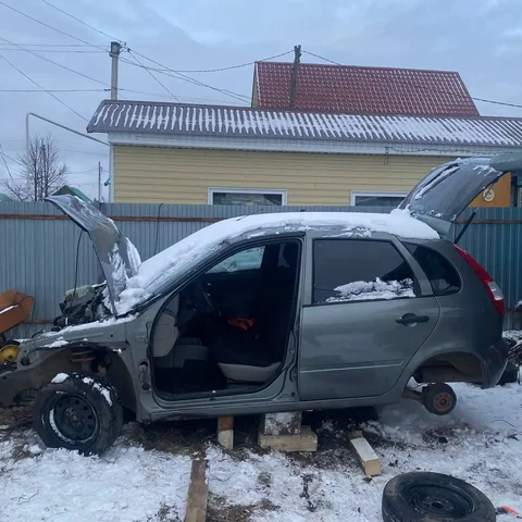 Продажа разобранного автомобиля ВАЗ 2107 с деталями - Авто в Уфа