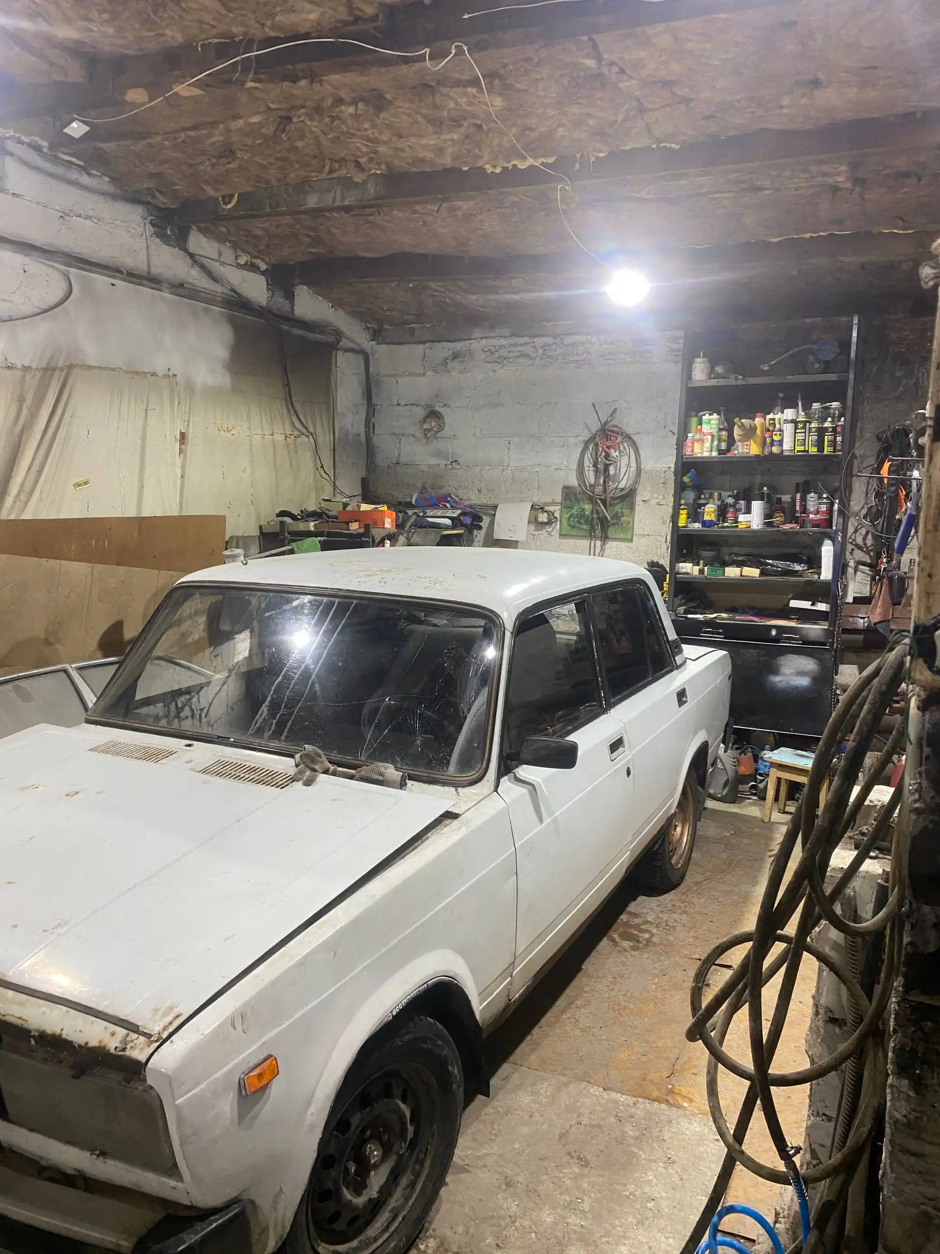 ВАЗ 2105 с зимней резиной и новыми запчастями