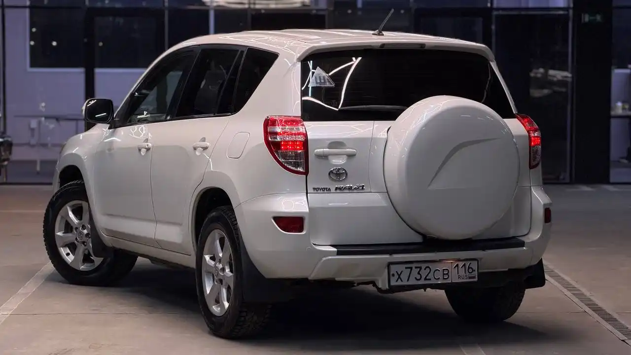 Toyota RAV4 2011 года, один владелец - Авто в Казань