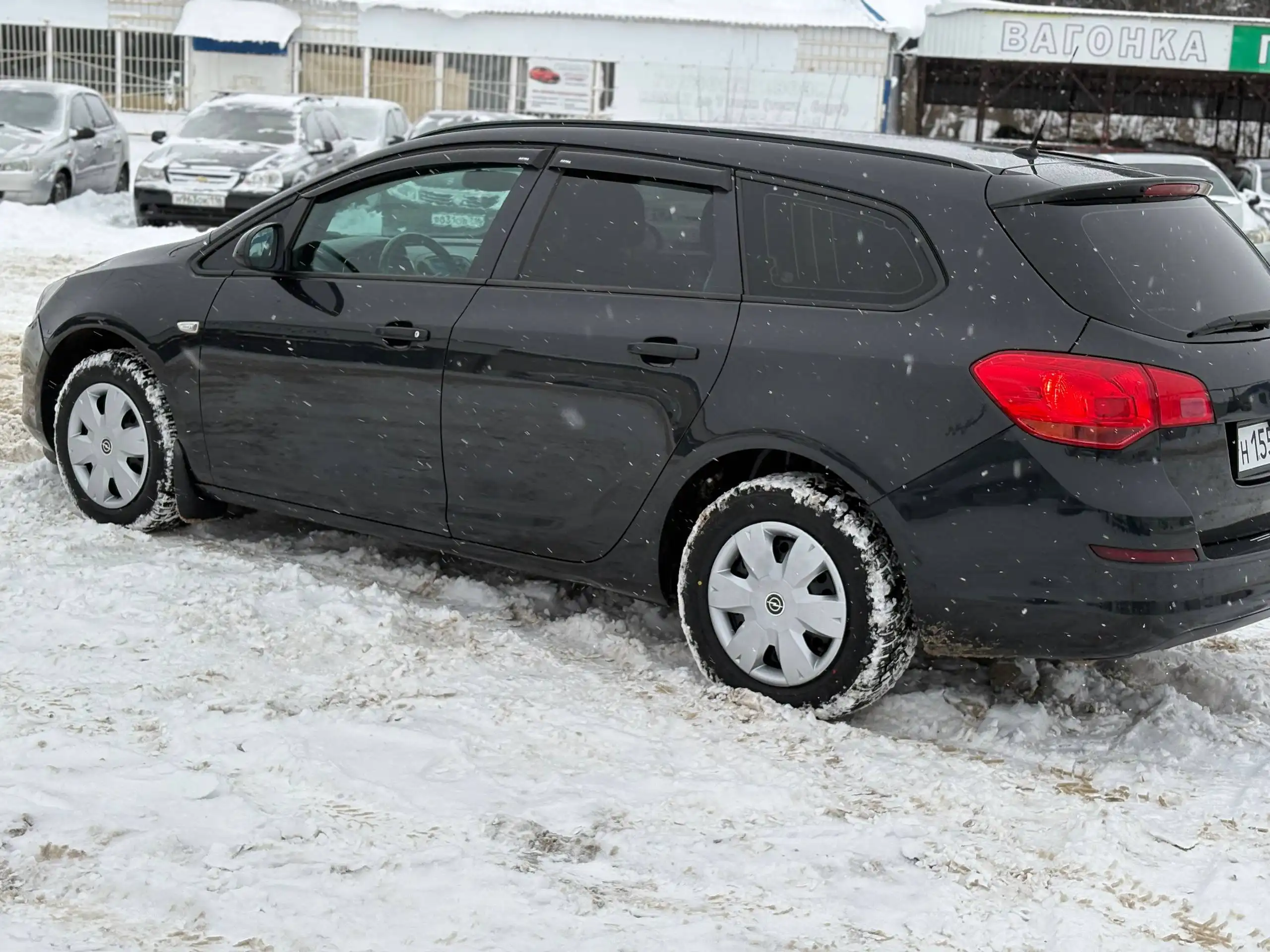 Opel Astra J 2012 года в отличном состоянии - Легковые автомобили (Авто) в Канаш