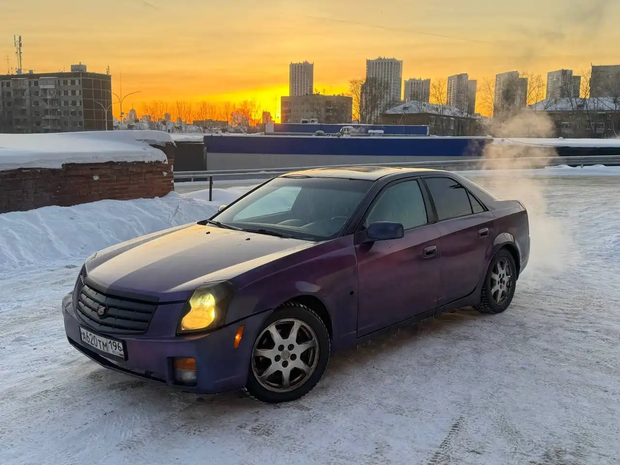 Cadillac CTS 3.2 AT с люком и кожаным салоном - Авто в Екатеринбург