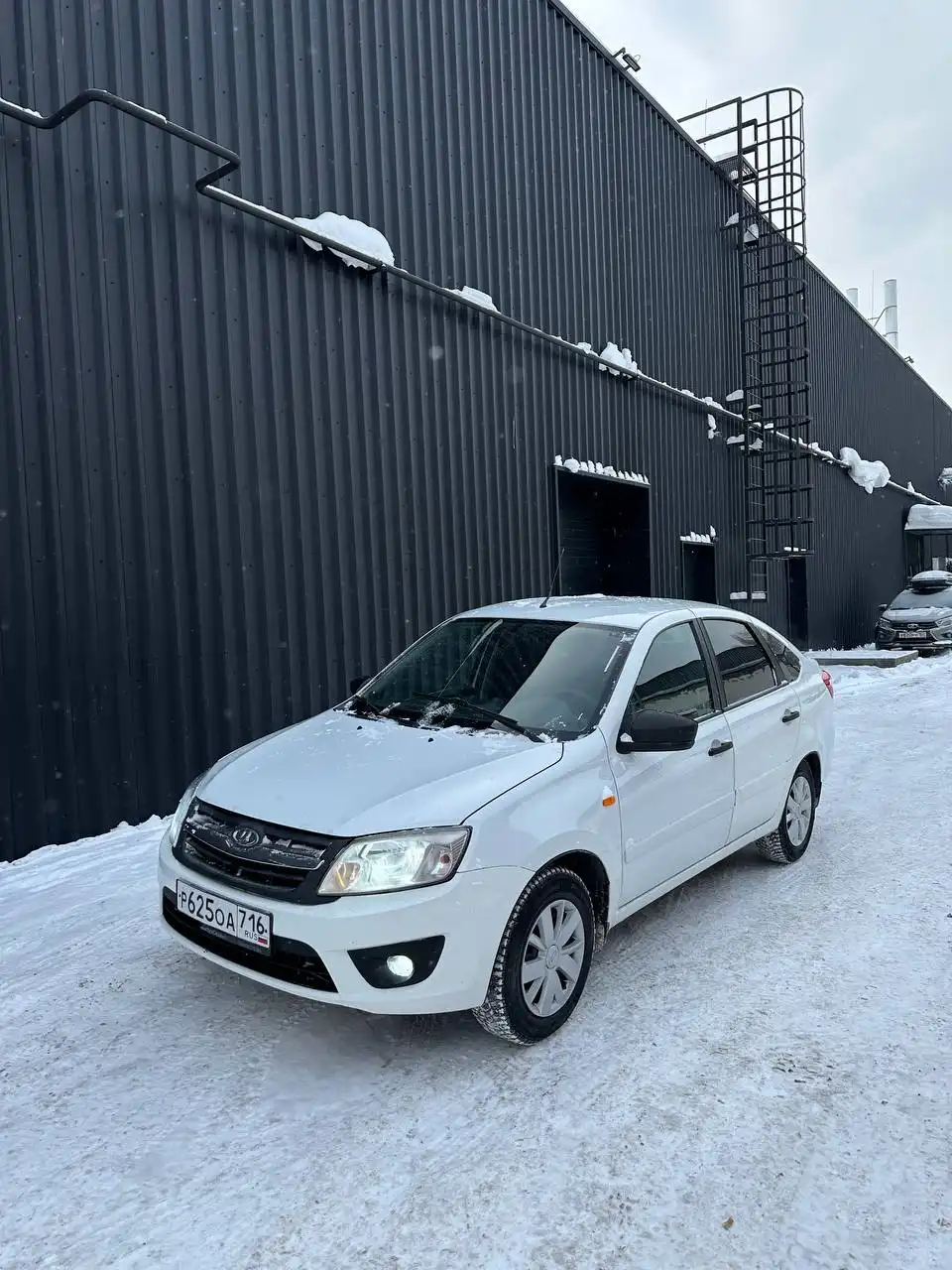 Lada Granta 2015 года с кондиционером - Легковые автомобили (Авто) в Уфа