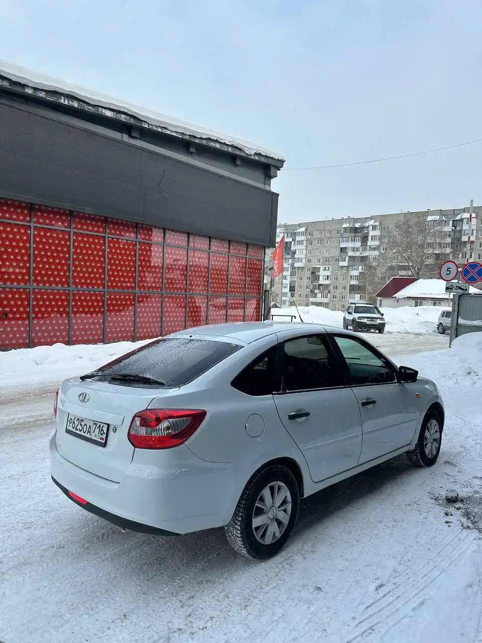 Lada Granta 2015 года с кондиционером - Легковые автомобили (Авто) в Уфа