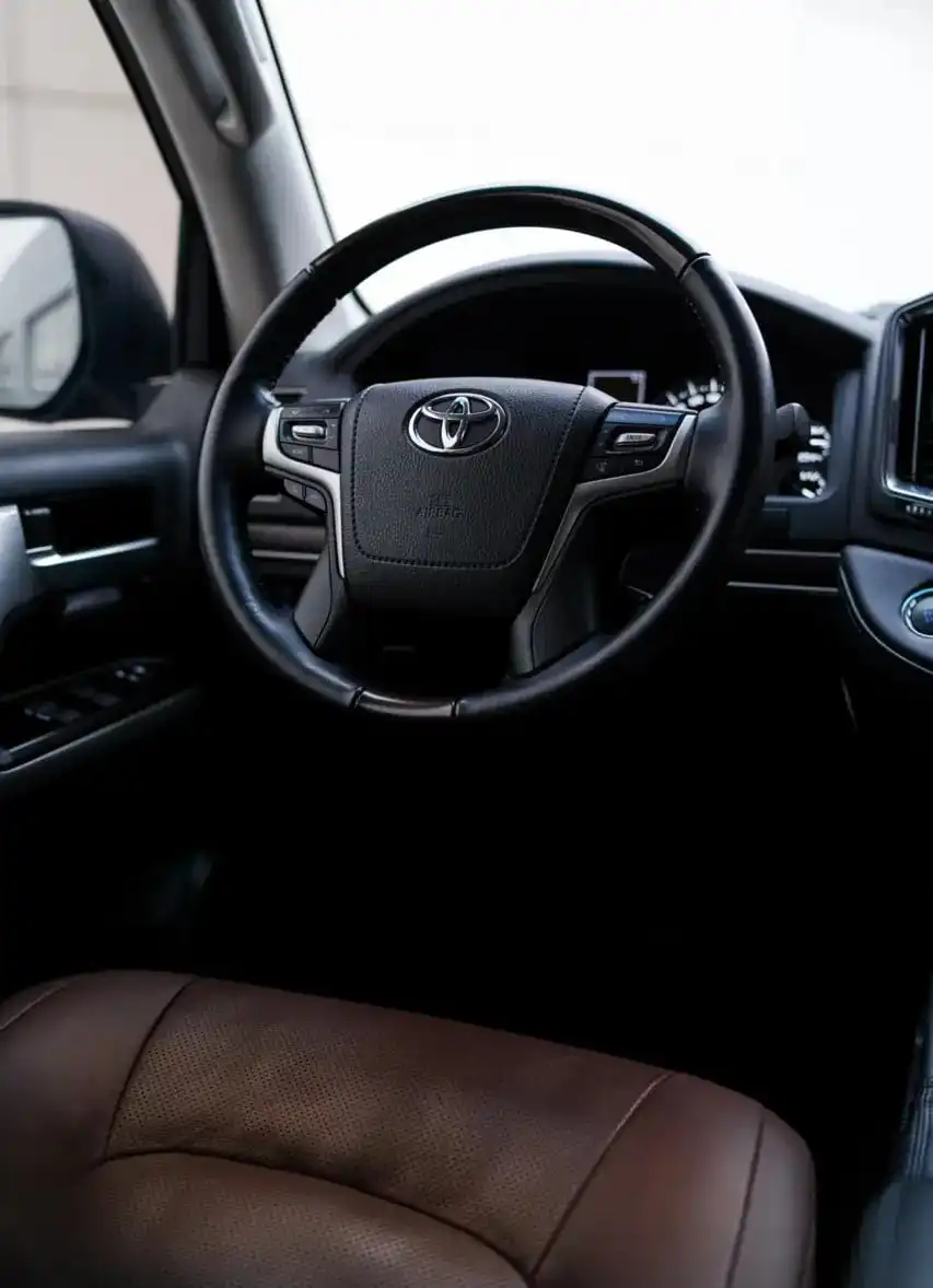 Toyota Land Cruiser 200 2019 - Внедорожники (Авто) в Уфа