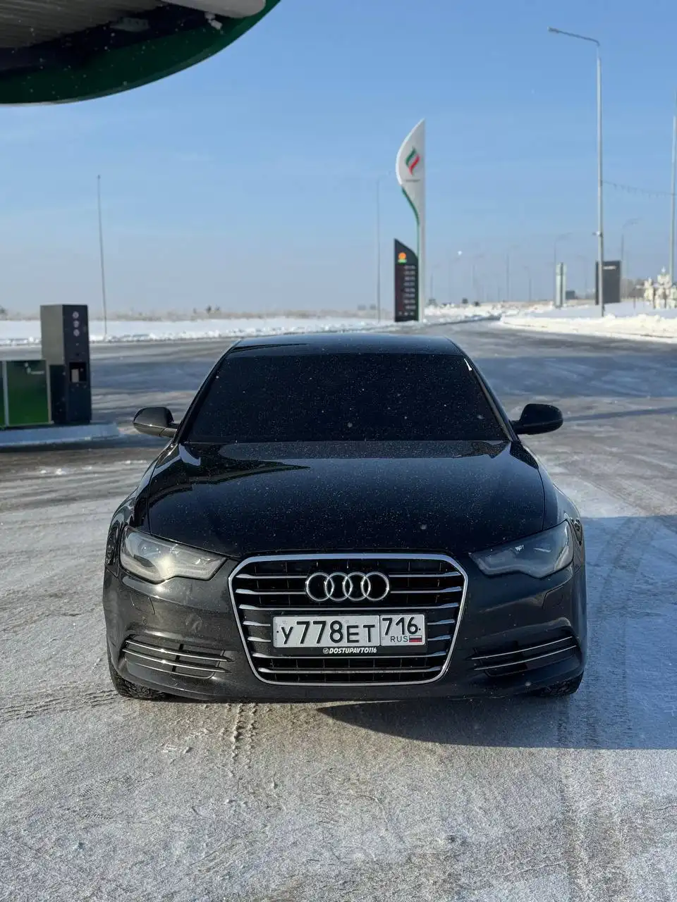 Audi A6 2014 года с полным АКПП и бесключевым доступом - Легковые автомобили (Авто) в Нижнекамск