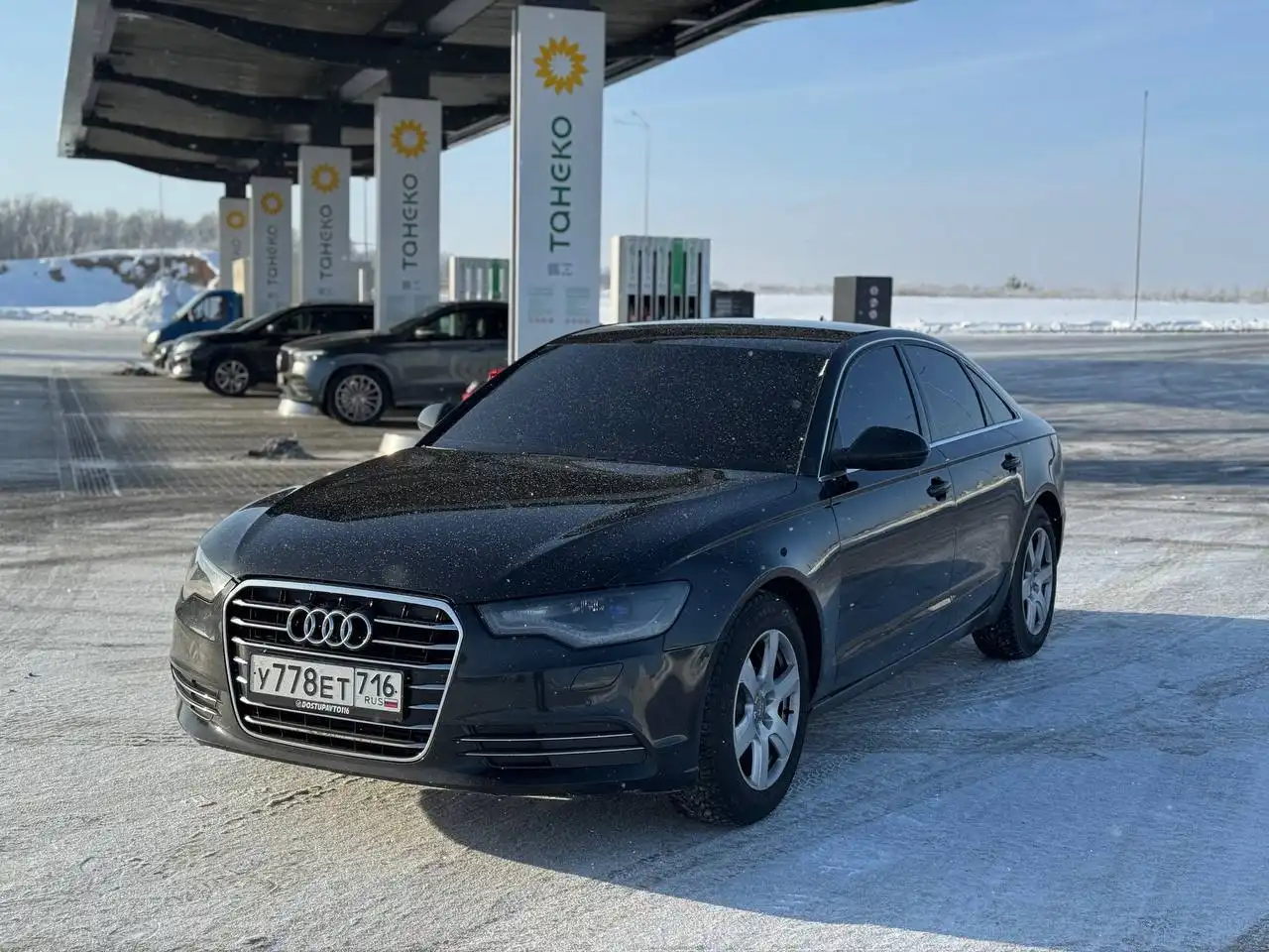 Audi A6 2014 года с полным АКПП и бесключевым доступом - Легковые автомобили (Авто) в Нижнекамск