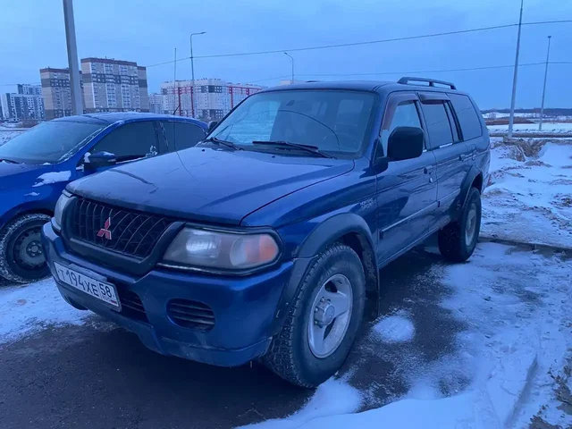 Mitsubishi MONTERO 2001 года - Внедорожники в Уфа