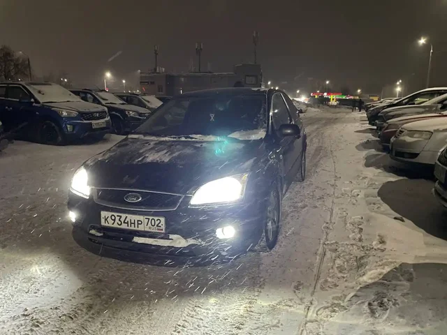 Форд Фокус 2 с двумя двигателями и коробками передач - Внедорожник в Уфа