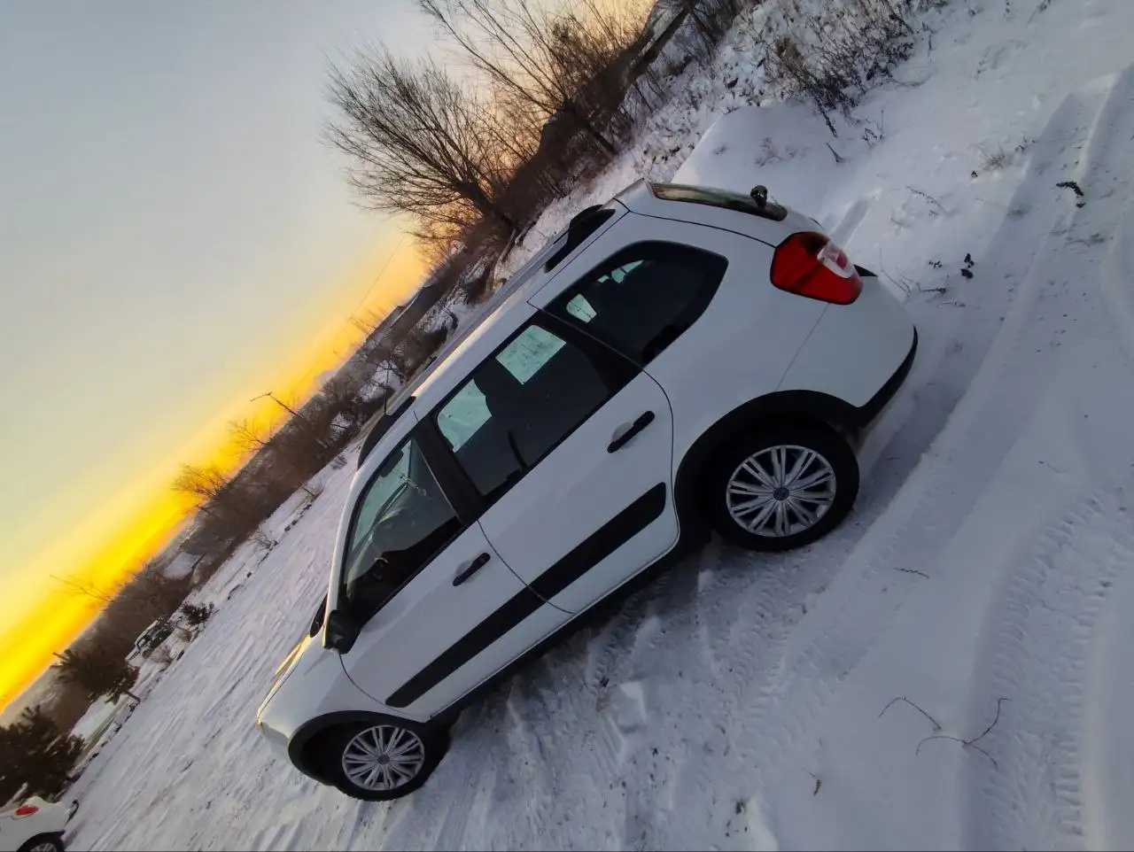 Granta Cross 2023 года - Легковые автомобили (Авто) в Троицк