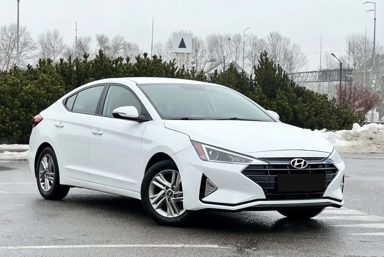 Hyundai Elantra 2020 года, 2.0 бензин, автомат - Легковые автомобили (Авто) в Уфа