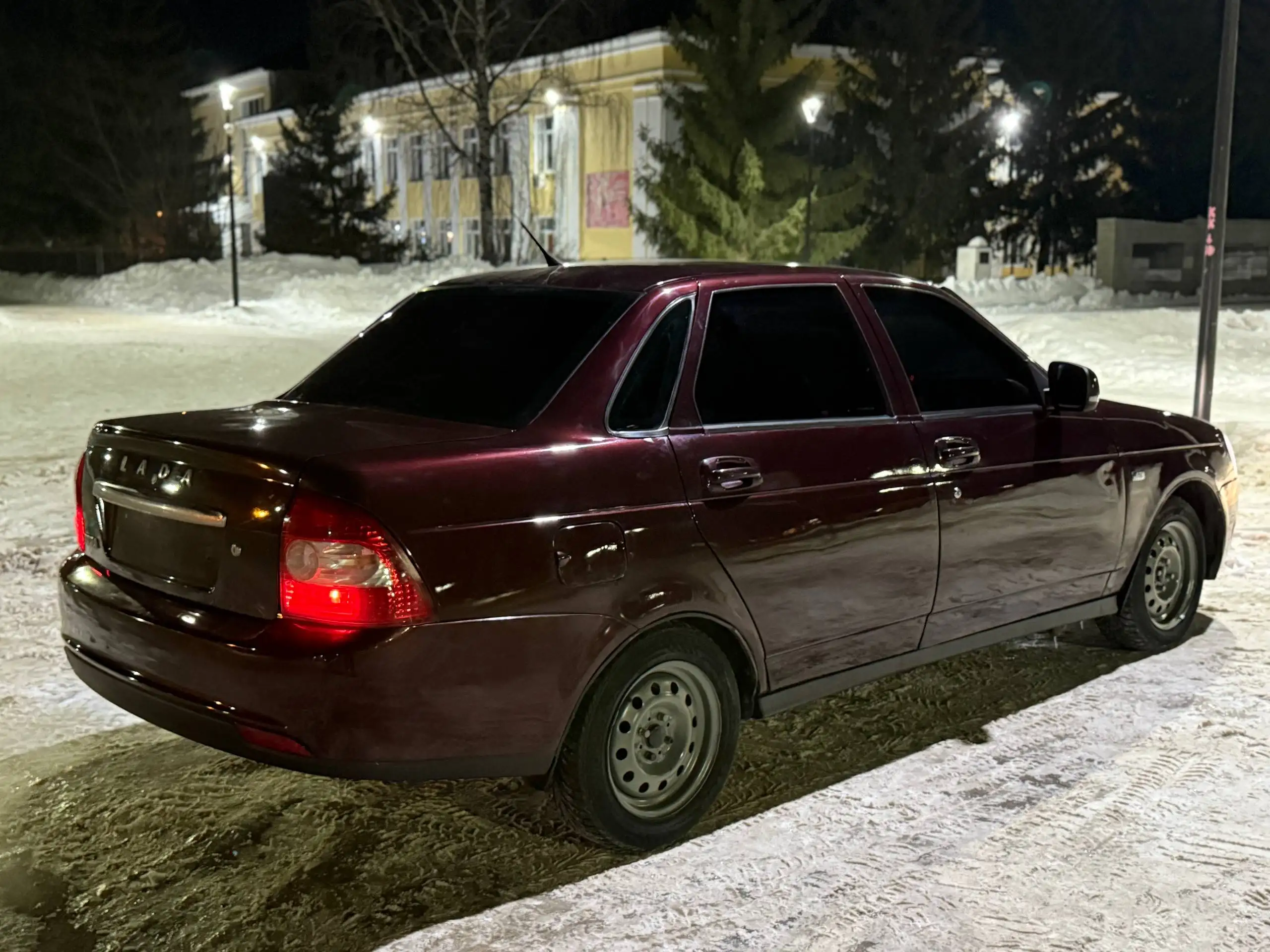 Продам автомобиль Lada Priora 2008 года в цвете Портвейн - Легковые автомобили (Авто) в Ишимбай