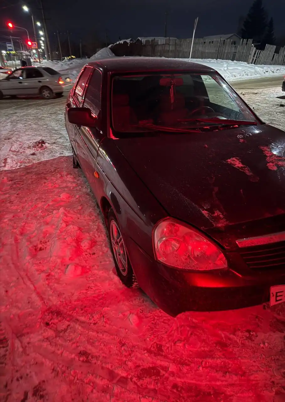 Продажа автомобилей Приора 2008 и Нива 2001 - Легковые автомобили (Авто) в Уфа