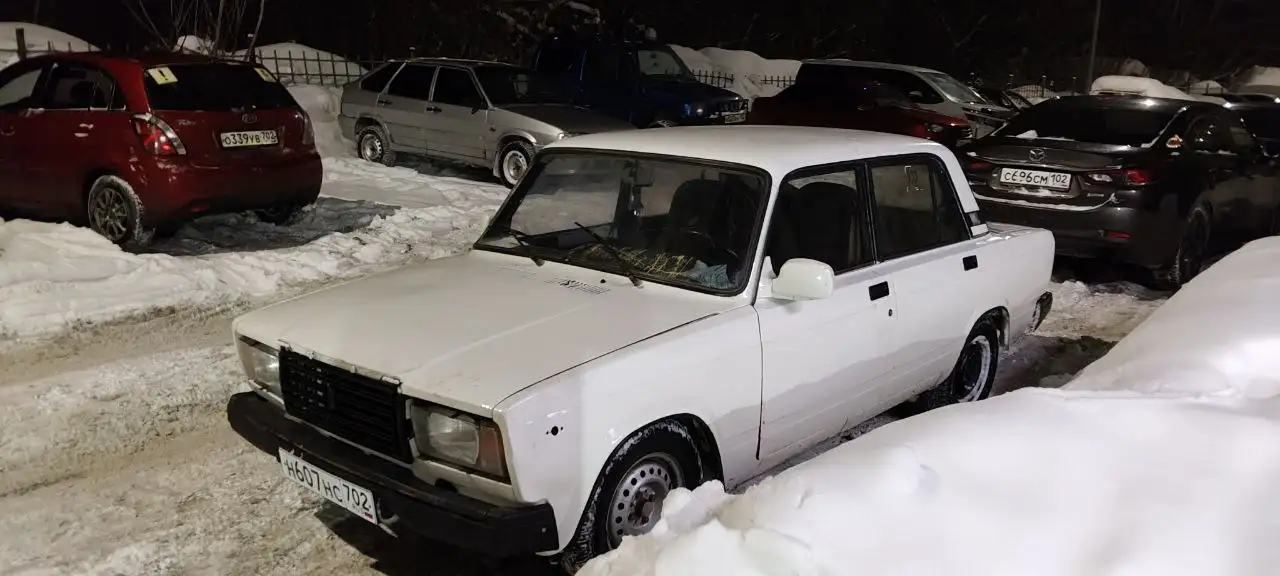 ВАЗ 2107 2002 года, карбюратор - Легковые автомобили (Авто) в Уфа