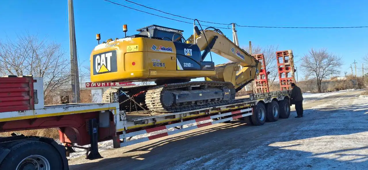 Экскаватор-погрузчик CAT 320 D2 2018 года - Запчасти в Уфа