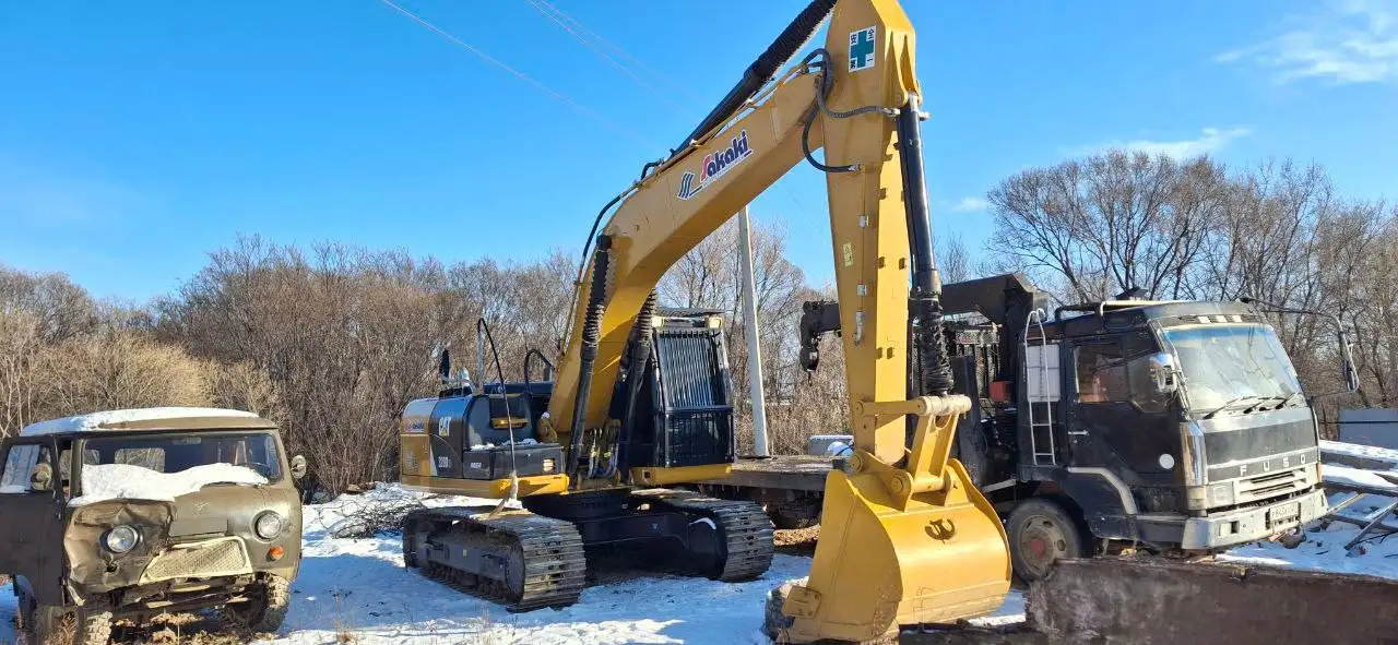 Экскаватор-погрузчик CAT 320 D2 2018 года - Запчасти в Уфа