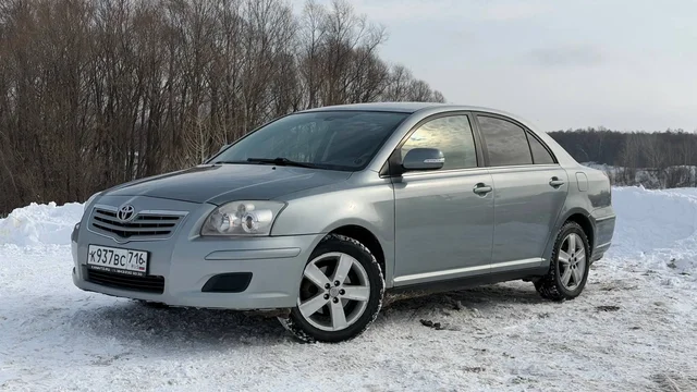 Продажа Toyota Avensis 1.8 МКПП 2007 года - Грузовики в Уфа