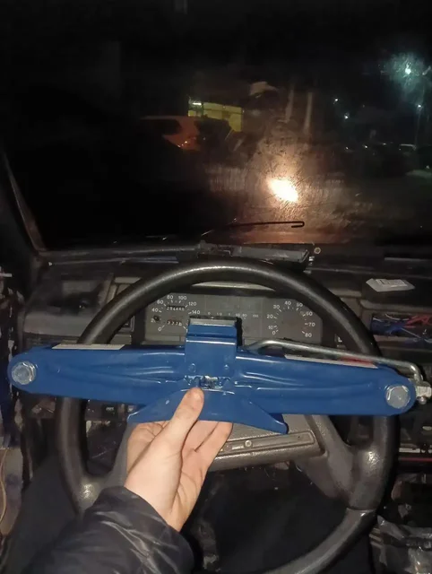 Продам новый домкрат - частное объявление в Уфа