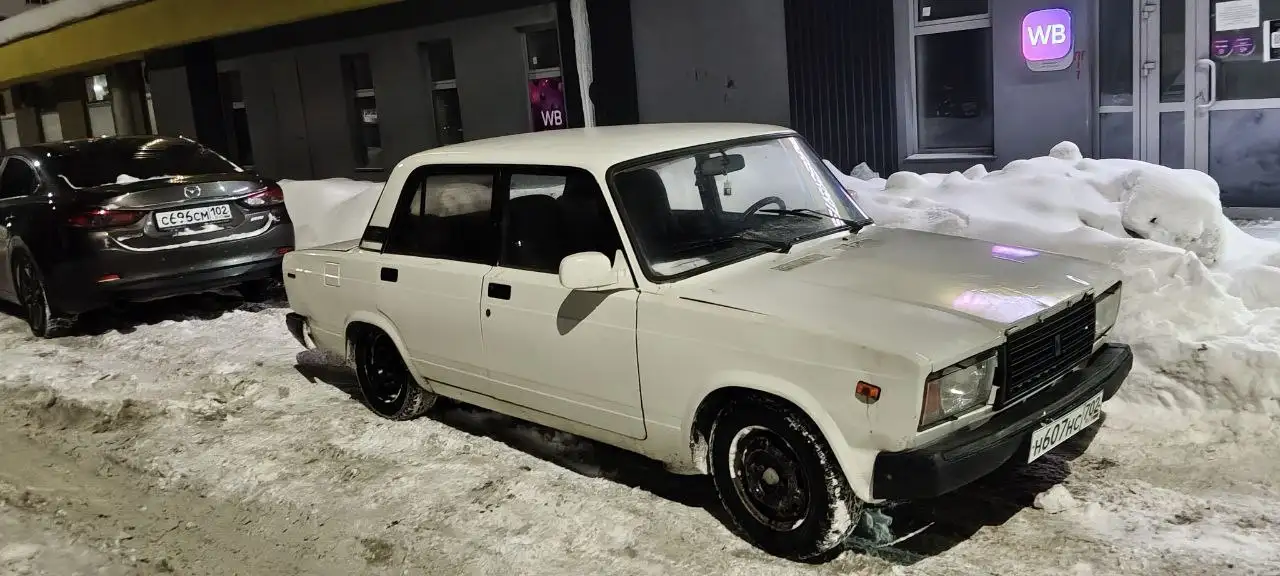 ВАЗ 2107 карбюратор 2002 года - Легковые автомобили (Авто) в Уфа