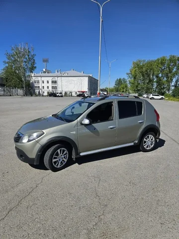 Продажа Dacia Sandero Stepway 2012 года - Легковые автомобили в Уфа