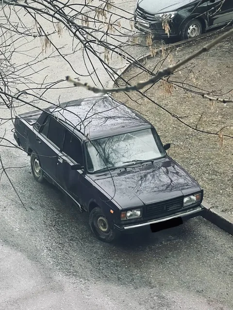 Продается ВАЗ 2107 2002 года - Шини та диски в Уфа