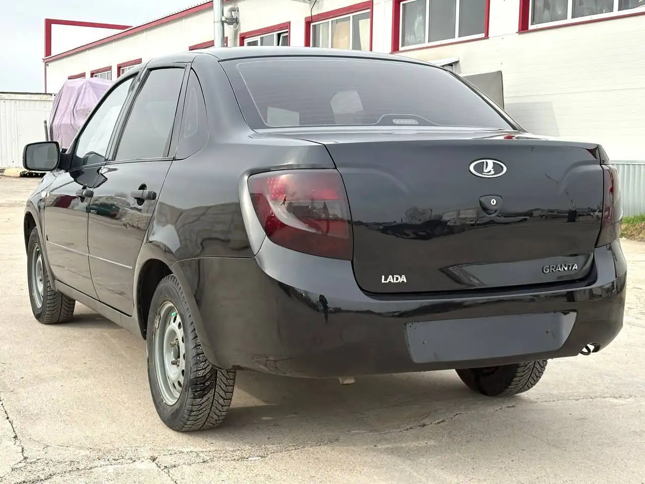 LADA GRANTA в отличном состоянии с ЭУР и ГБО - Легковые автомобили (Авто) в Нижнекамск