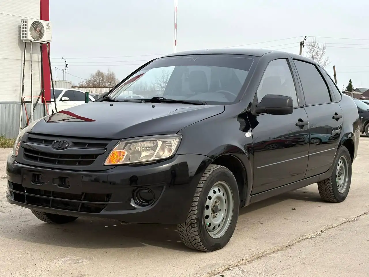 LADA GRANTA в отличном состоянии с ЭУР и ГБО - Легковые автомобили (Авто) в Нижнекамск