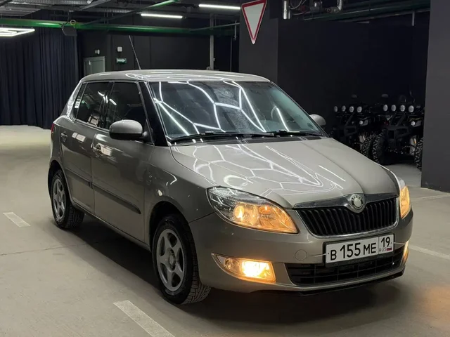 Skoda Fabia 2010 - Легковые автомобили в Казань