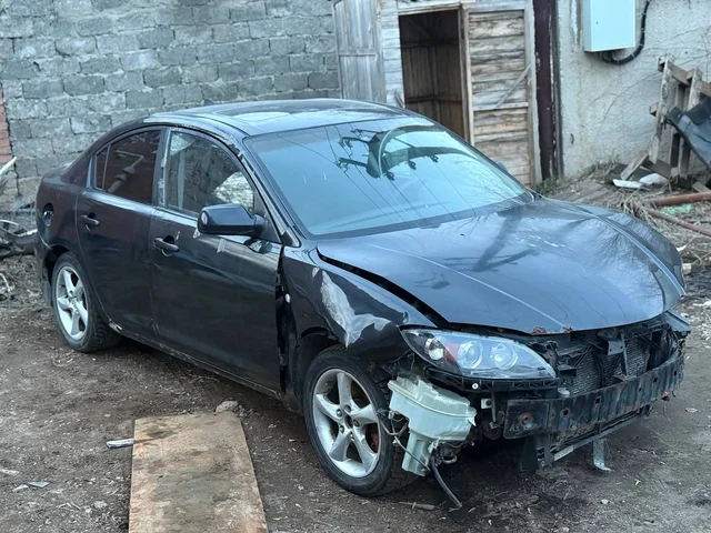 Автомобиль 2005 года с двигателем 2.0 литра, механика, Юр чистая, с люком в Альметьевске - Запчасти в Альметьевск