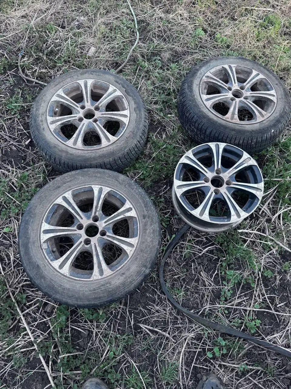 Комплект дисков Р14 на ВАЗ с резиной - Диски и резина (Запчасти) в Уфа