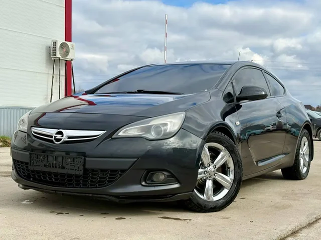 Продажа Opel Astra GTS 2012 года - Прицепы в Уфа