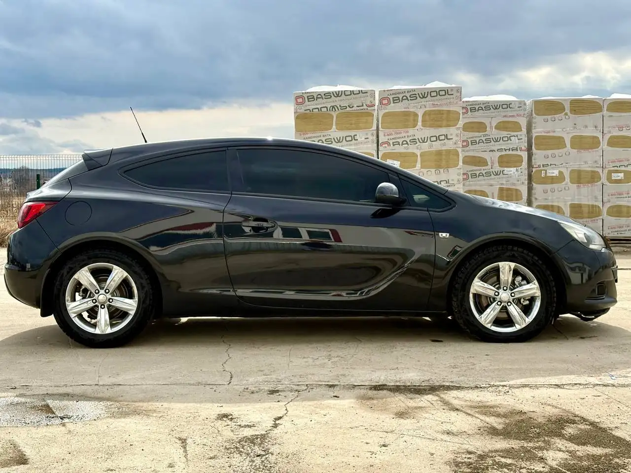 Продажа Opel Astra GTS 2012 года - Легковые автомобили (Авто) в Уфа