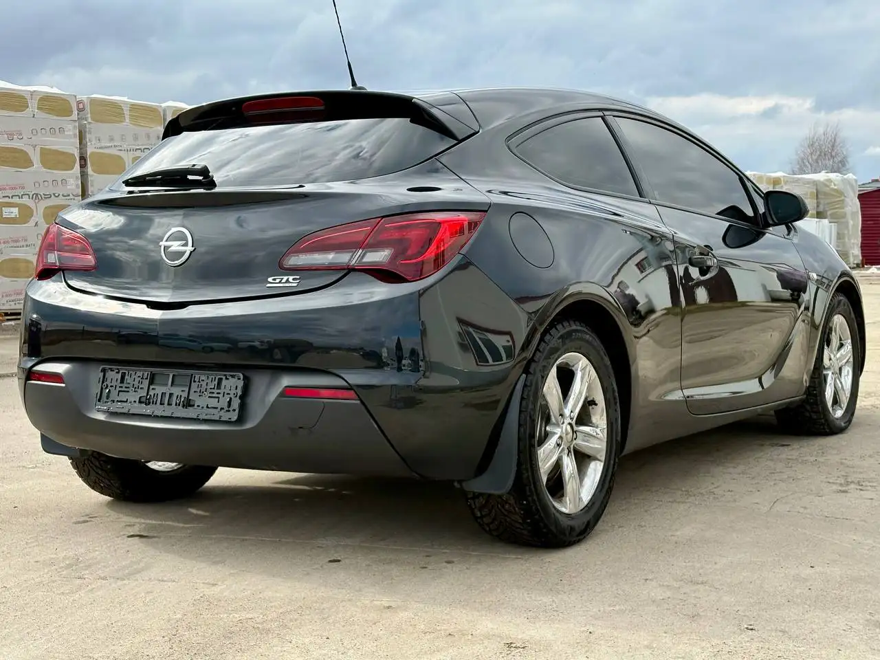 Продажа Opel Astra GTS 2012 года - Легковые автомобили (Авто) в Уфа