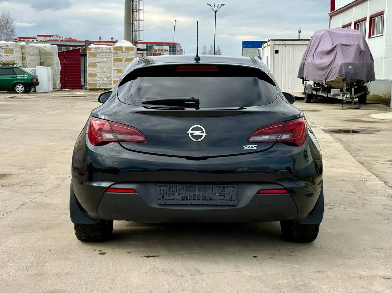 Продажа Opel Astra GTS 2012 года - Легковые автомобили (Авто) в Уфа