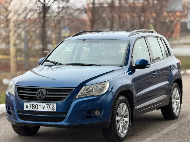 Volkswagen Golf 2010 года, 1.4 механика, полный привод - Минивэны и микроавтобусы в Казань