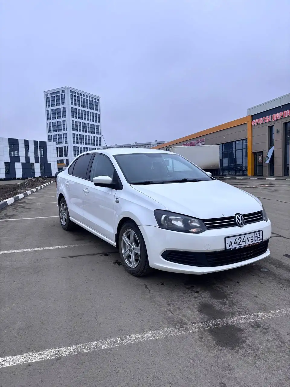 Продам Volkswagen Polo 2012 года с автоматом - Легковые автомобили (Авто) в Челны