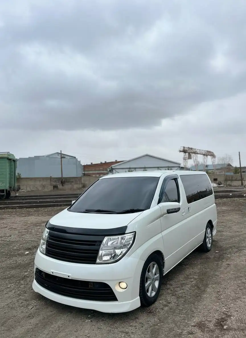 Продажа Nissan Elgrand 2010 года - Авто в Уфа